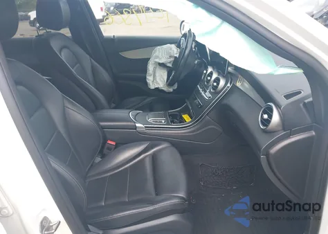 2020 Mercedes-Benz Glc 300 4Matic z USA, uszkodzony, nr VIN WDC0G8EB5LF723908